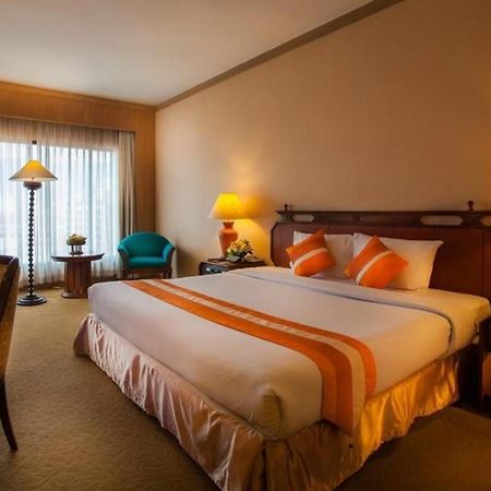 Chiangmai Grandview Hotel & Convention Center Chiang Mai Exteriör bild
